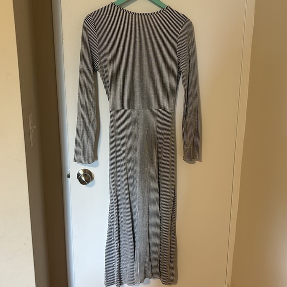 Beautiful Pin stripe design, Size Large.  Waist has little movement. - Picture 2 of 4